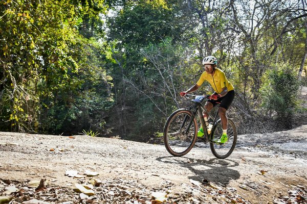 What are the best hydration systems for sport bike riders on long UK rides?